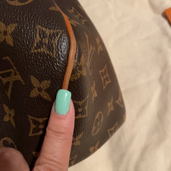 Used but in great condition show signs of wear .. - Picture 7 of 13